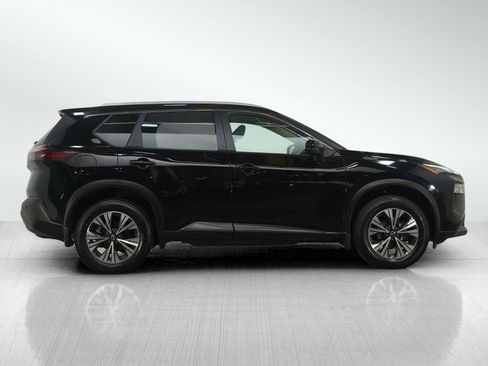 Used 2022 Nissan Rogue SV w/ SV Premium Package image 6
