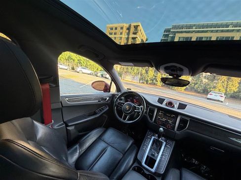 Used 2016 Porsche Macan S AWD/4WD image 32