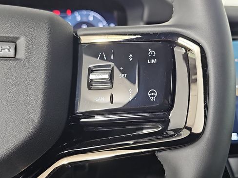 Used 2024 Land Rover Range Rover Evoque S AWD/4WD image 18