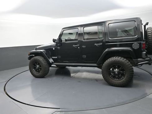 Used 2012 Jeep Wrangler Unlimited Rubicon AWD/4WD image 92