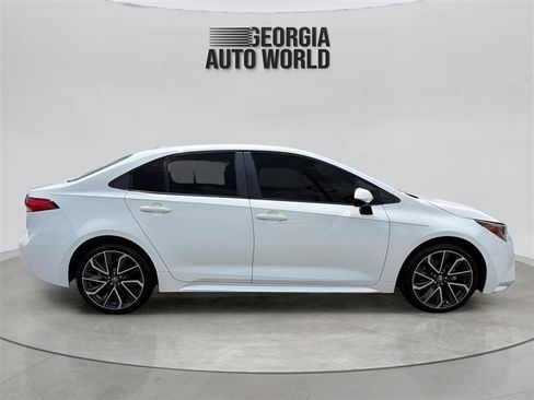 Used 2020 Toyota Corolla LE FWD image 13
