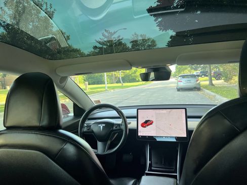 Used 2018 Tesla Model 3 Long Range image 15