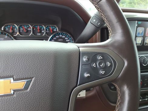 Used 2015 Chevrolet Silverado 2500 High Country w/ Duramax Plus Package image 23