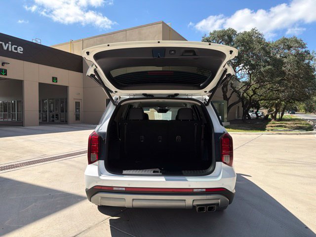 Used 2024 Hyundai Palisade SEL FWD image 4