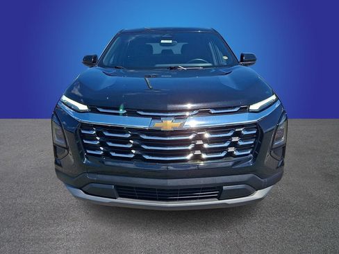 Used 2025 Chevrolet Equinox LT AWD/4WD image 2