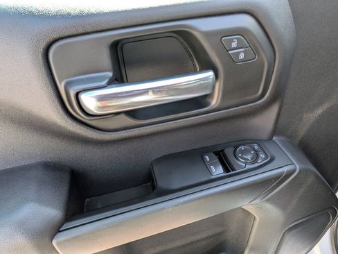 Used 2025 Chevrolet Silverado 1500 W/T image 11