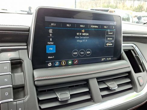 Used 2021 Chevrolet Tahoe RST w/ Luxury Package image 17