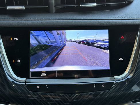 Certified 2025 Cadillac XT6 Premium Luxury image 33
