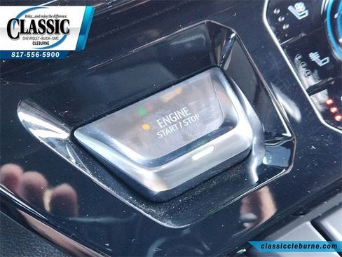 Used 2025 GMC Sierra 2500 AT4 w/ AT4 Premium Plus Package image 24