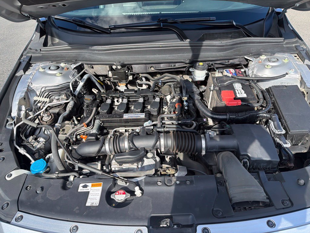 Used 2019 Honda Accord Sport image 11