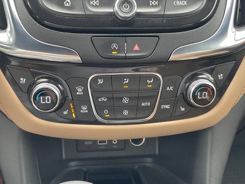 Used 2022 Chevrolet Equinox Premier image 20