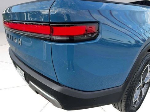 Used 2022 Rivian R1T Adventure AWD/4WD image 18