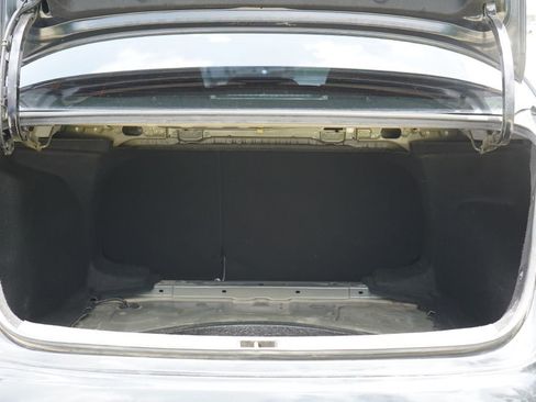 Used 2021 Toyota Corolla LE image 26