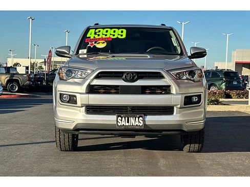 Used 2022 Toyota 4Runner TRD Sport image 9