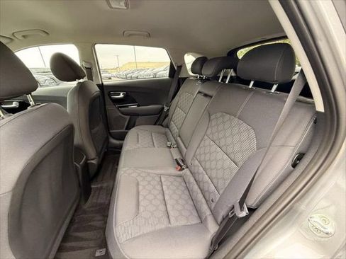 Used 2022 Kia Niro LXS FWD image 15