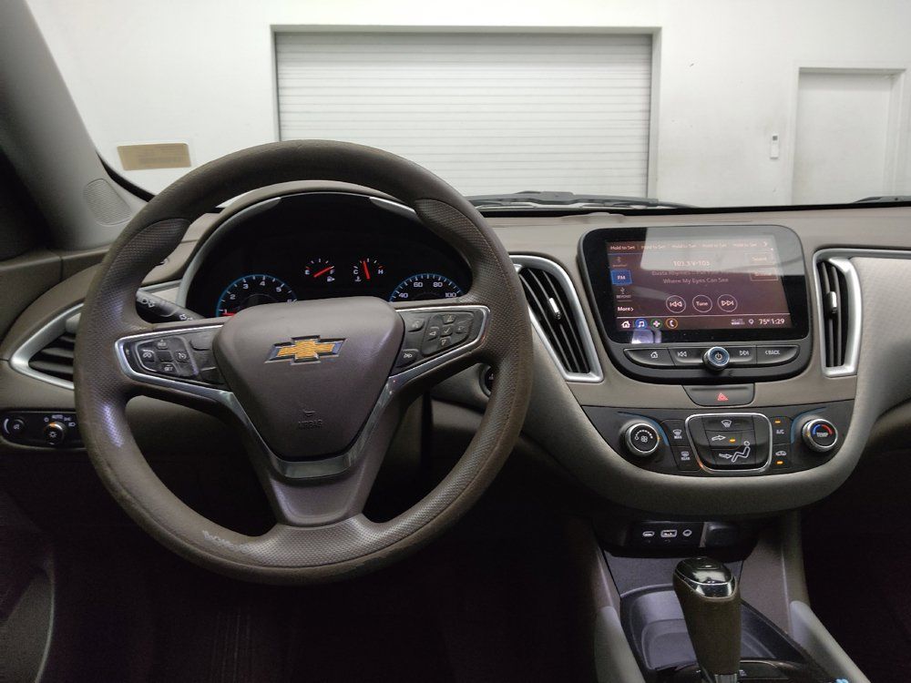 Used 2019 Chevrolet Malibu LS FWD image 22