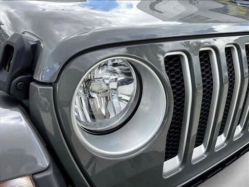 Used 2021 Jeep Wrangler Unlimited Sahara AWD/4WD image 25