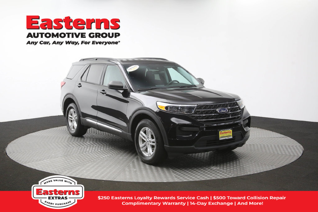 Used 2023 Ford Explorer XLT AWD/4WD image 52