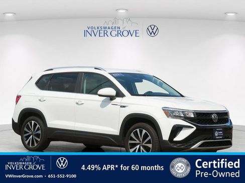 Certified 2022 Volkswagen Taos SE w/ IQ.Drive SE Package AWD/4WD image 1