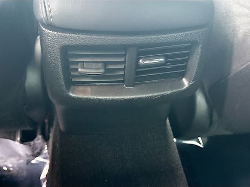 Used 2023 Dodge Challenger R/T Scat Pack RWD image 19