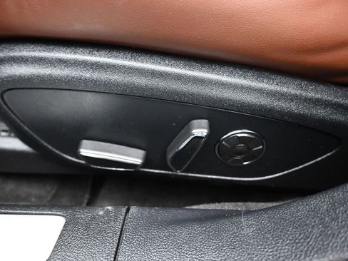 Used 2019 Lincoln MKZ Reserve image 12