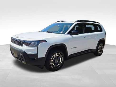 Used 2026 Jeep Cherokee Limited AWD/4WD image 3