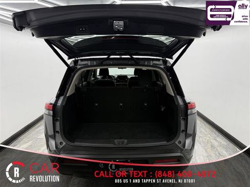 Used 2025 Nissan Pathfinder SV AWD/4WD image 6