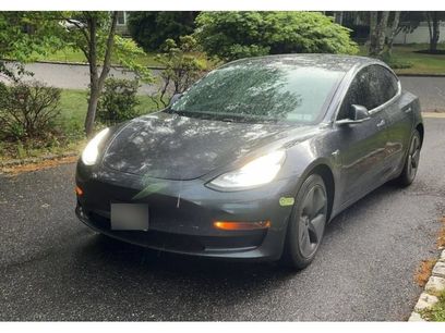 Used 2019 Tesla Model 3 Standard Range Plus