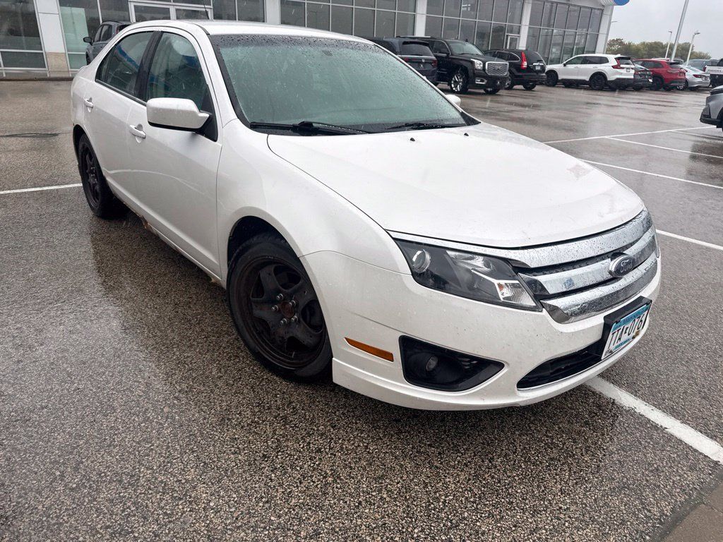 Used 2010 Ford Fusion SE FWD image 1