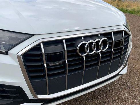 Used 2023 Audi Q7 3.0T Prestige w/ Prestige Package AWD/4WD image 30