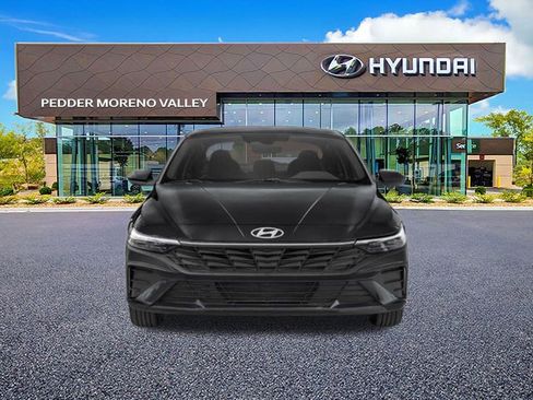 New 2026 Hyundai Elantra SE image 4