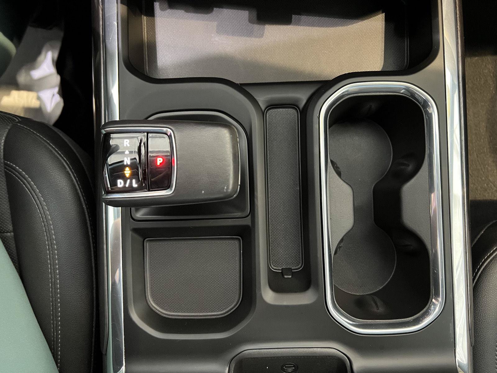 Used 2022 Chevrolet Silverado 1500 LTZ w/ LTZ Premium Package AWD/4WD image 43