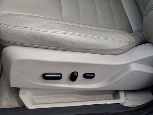 Used 2014 Ford Escape Titanium FWD image 4