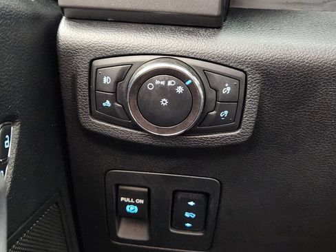 Used 2016 Ford F150 XLT w/ Equipment Group 302A Luxury AWD/4WD image 27