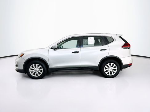 Used 2018 Nissan Rogue S AWD/4WD image 4