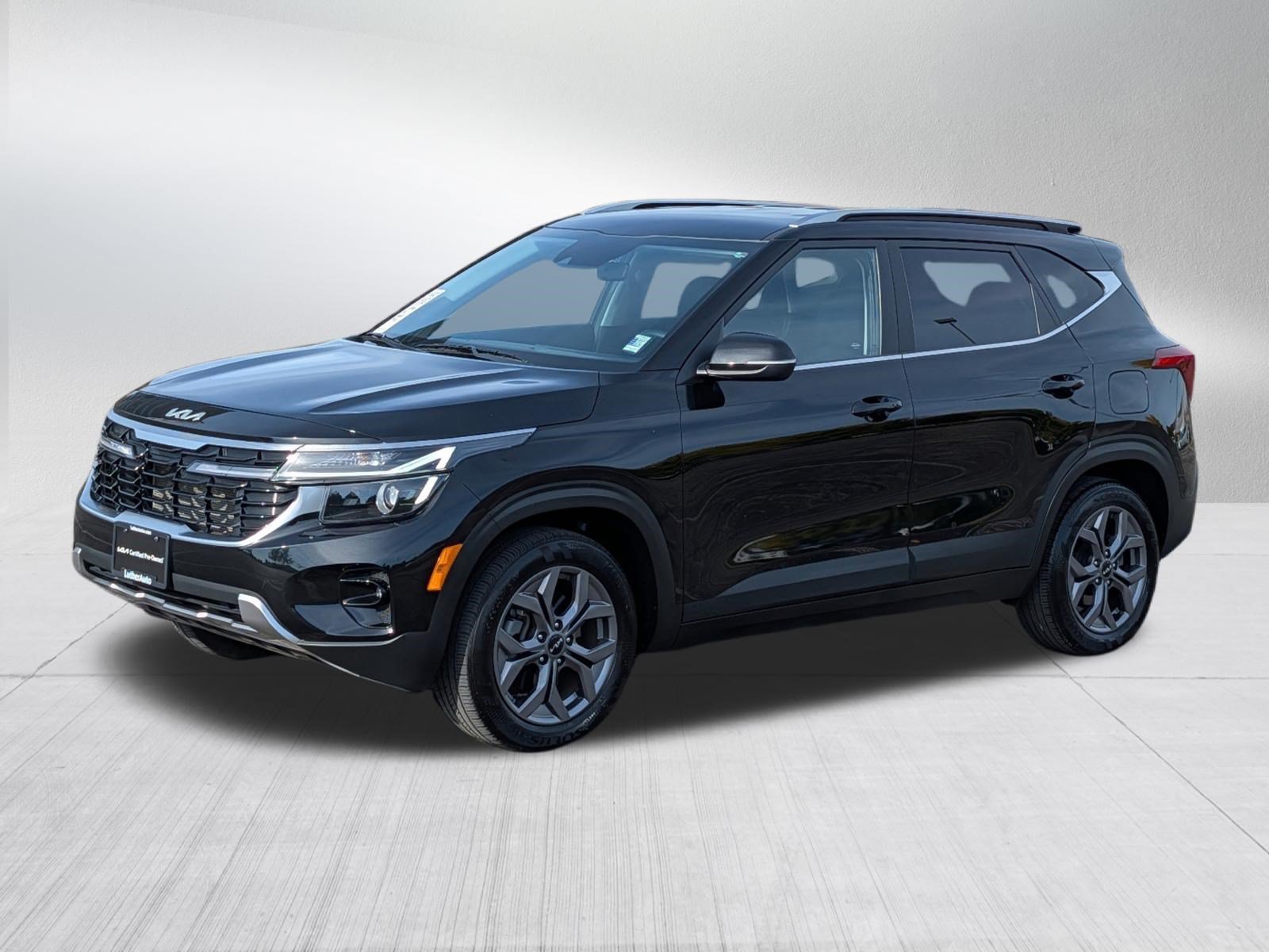 Certified 2024 Kia Seltos S AWD/4WD image 3