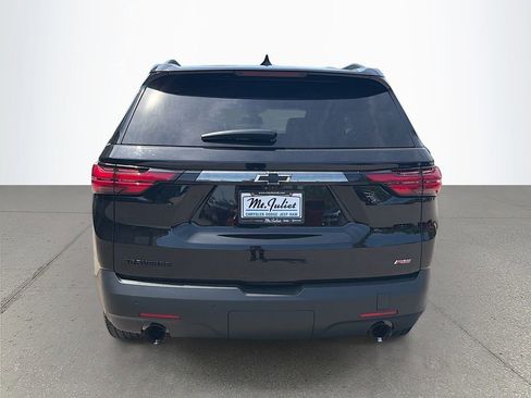 Used 2023 Chevrolet Traverse RS FWD image 5