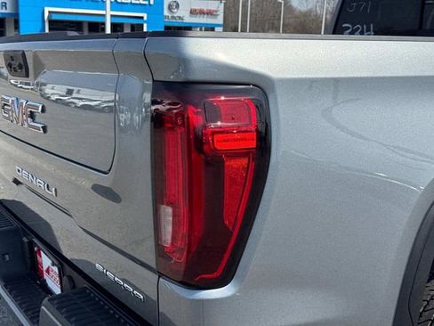 New 2026 GMC Sierra 1500 Denali AWD/4WD image 12