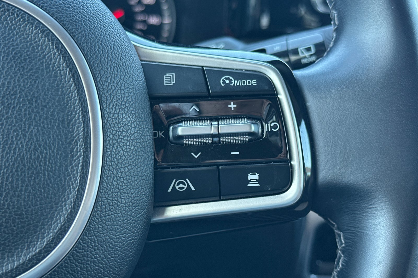 Used 2022 Kia Sorento SX AWD/4WD image 37