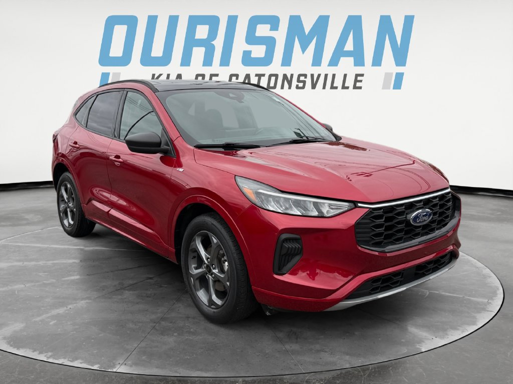 Used 2023 Ford Escape ST-Line w/ Tech Pack #1 AWD/4WD image 1
