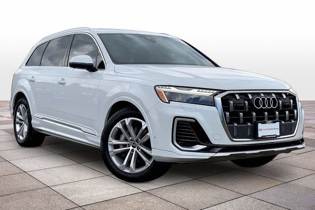 Used 2025 Audi Q7 3.0T Prestige AWD/4WD image 2