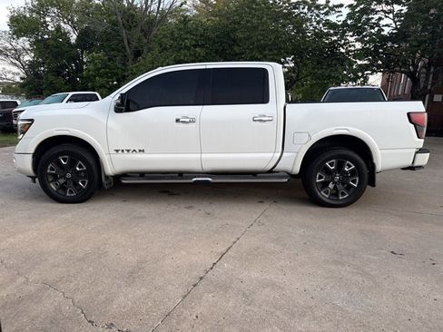 Used 2021 Nissan Titan Platinum Reserve w/ Moonroof Package AWD/4WD image 3
