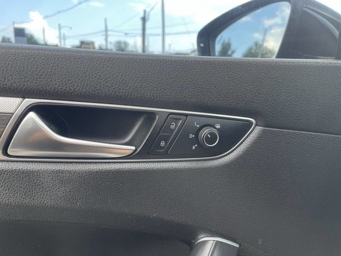 Used 2018 Volkswagen Passat 2.0T SE image 25