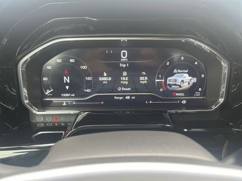 Used 2024 GMC Sierra 1500 Elevation image 11