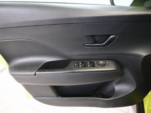 Used 2024 Hyundai Kona SEL image 20