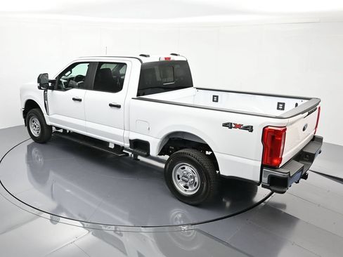 New 2026 Ford F250 XL w/ XL Chrome Package AWD/4WD image 15