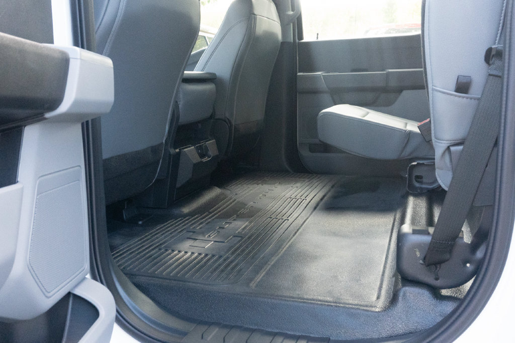 Used 2025 Ford F450 XL w/ Snow Plow Prep Package AWD/4WD image 24