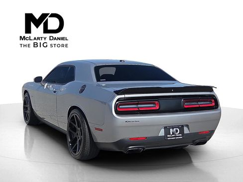 Used 2015 Dodge Challenger R/T w/ Quick Order Package 22B R/T image 4