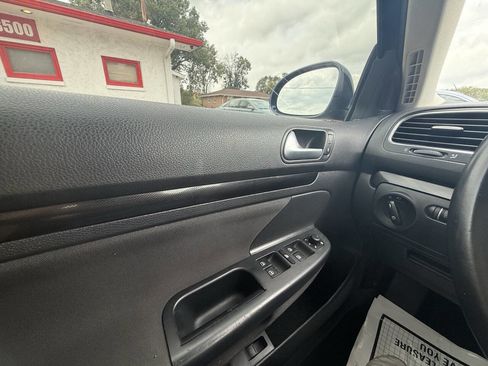 Used 2013 Volkswagen Jetta SE image 25