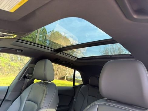 Used 2019 Audi Q8 Premium w/ Convenience Package image 19